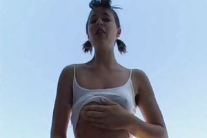 ქალი გარეთ ვიდეოები