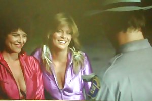 , adrienne barbeau შიშველი ფოტოები ბიჭები