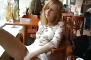 Exhibgirl ვიდეოები ტუალეტის
