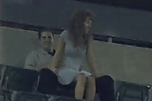 Sex სტადიონზე l7 ორგაზმი